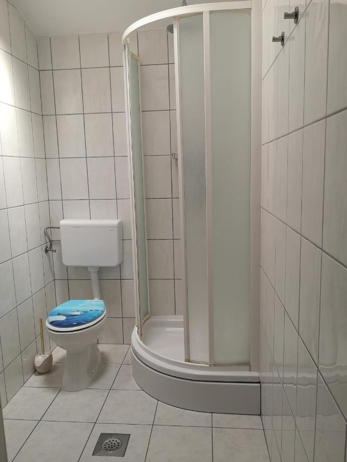 Apartmani Ljuba Rogoznica  Eksteriør billede