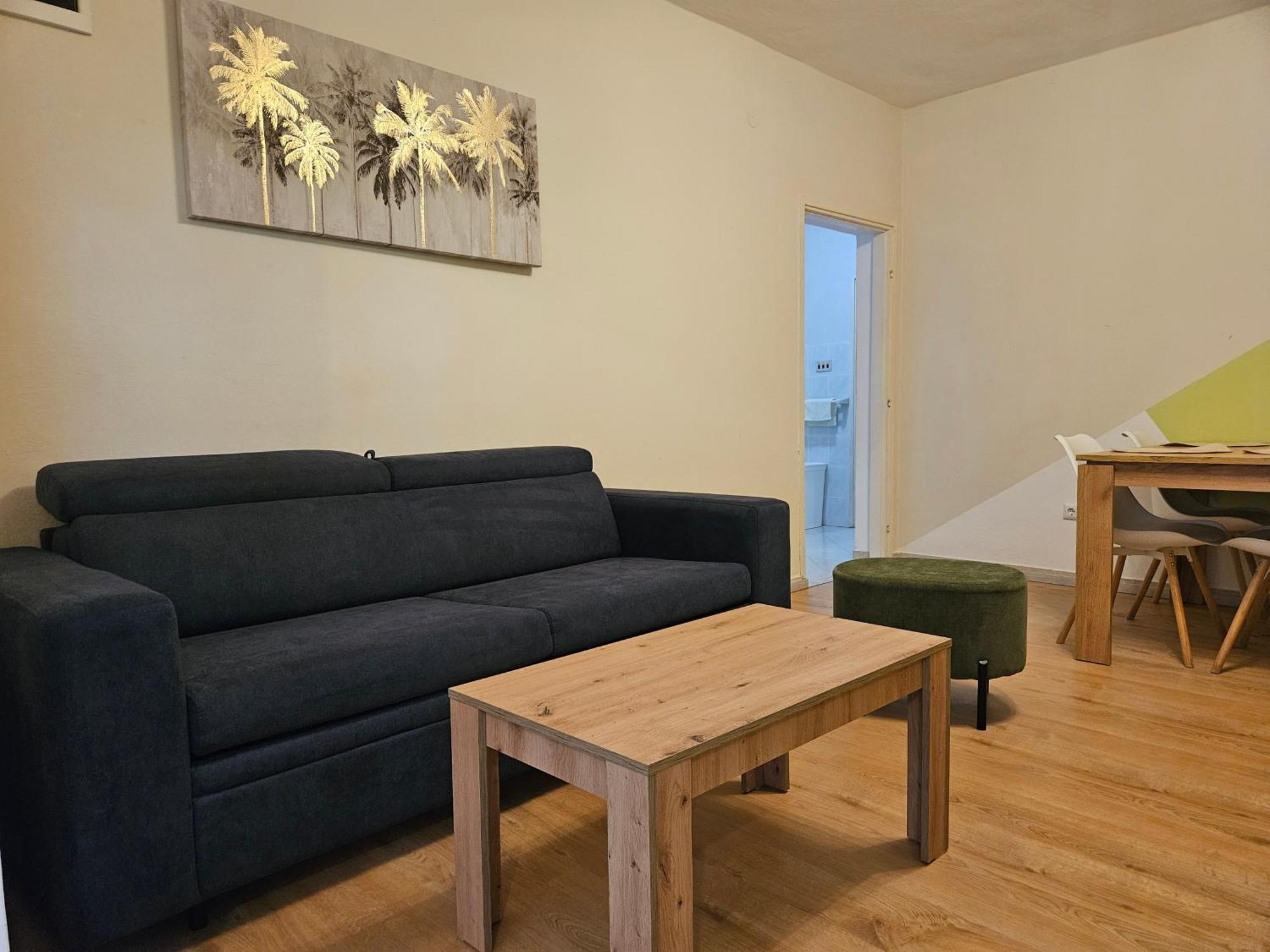 Apartmani Ljuba Rogoznica  Eksteriør billede
