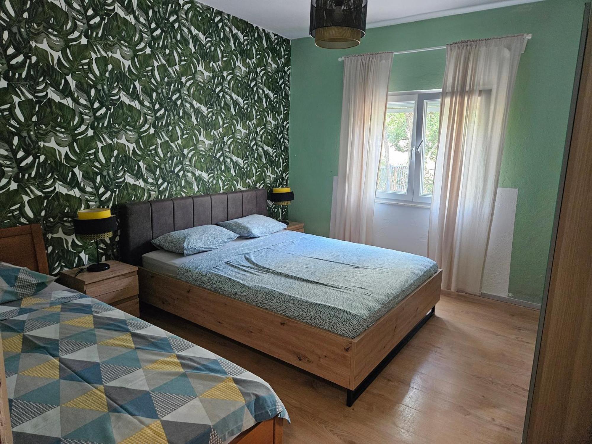 Apartmani Ljuba Rogoznica  Eksteriør billede